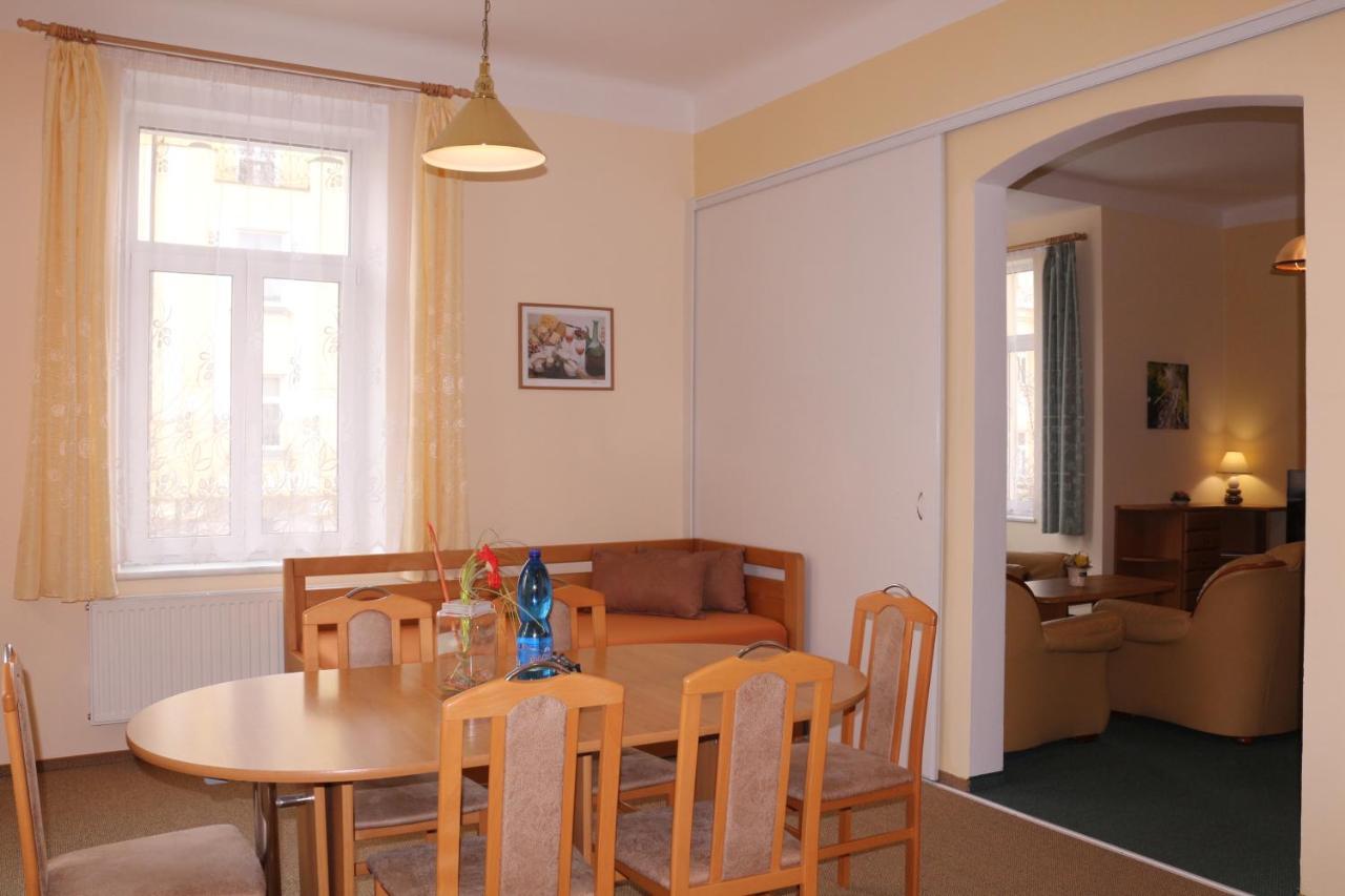 Homely Apartments Villa Christiana Marianske Lazne Exterior photo